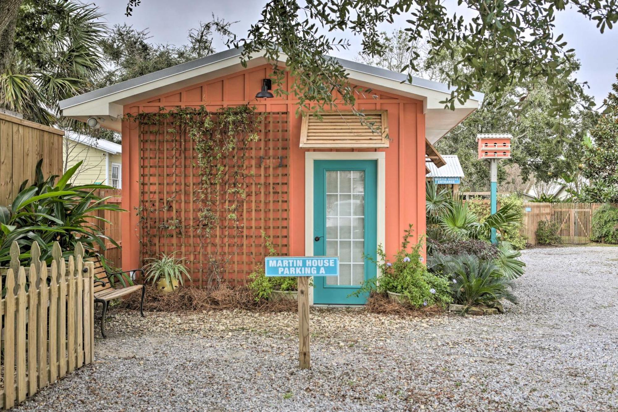 Walk To Beach From Chic Old Town Apartment With Yard Bay St. Louis Extérieur photo